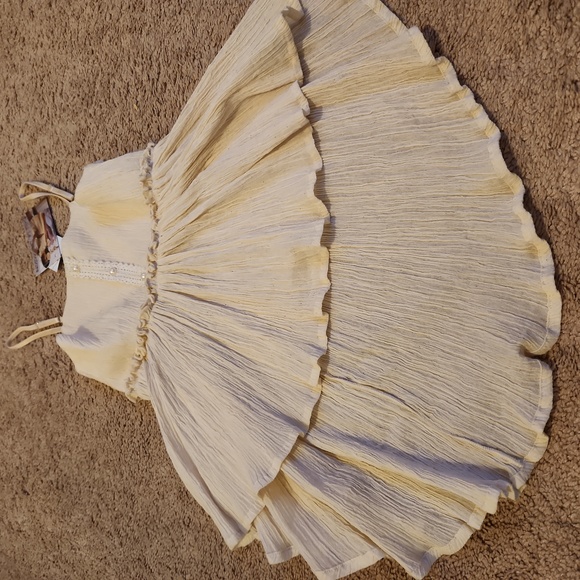 Girls top - Picture 3 of 6